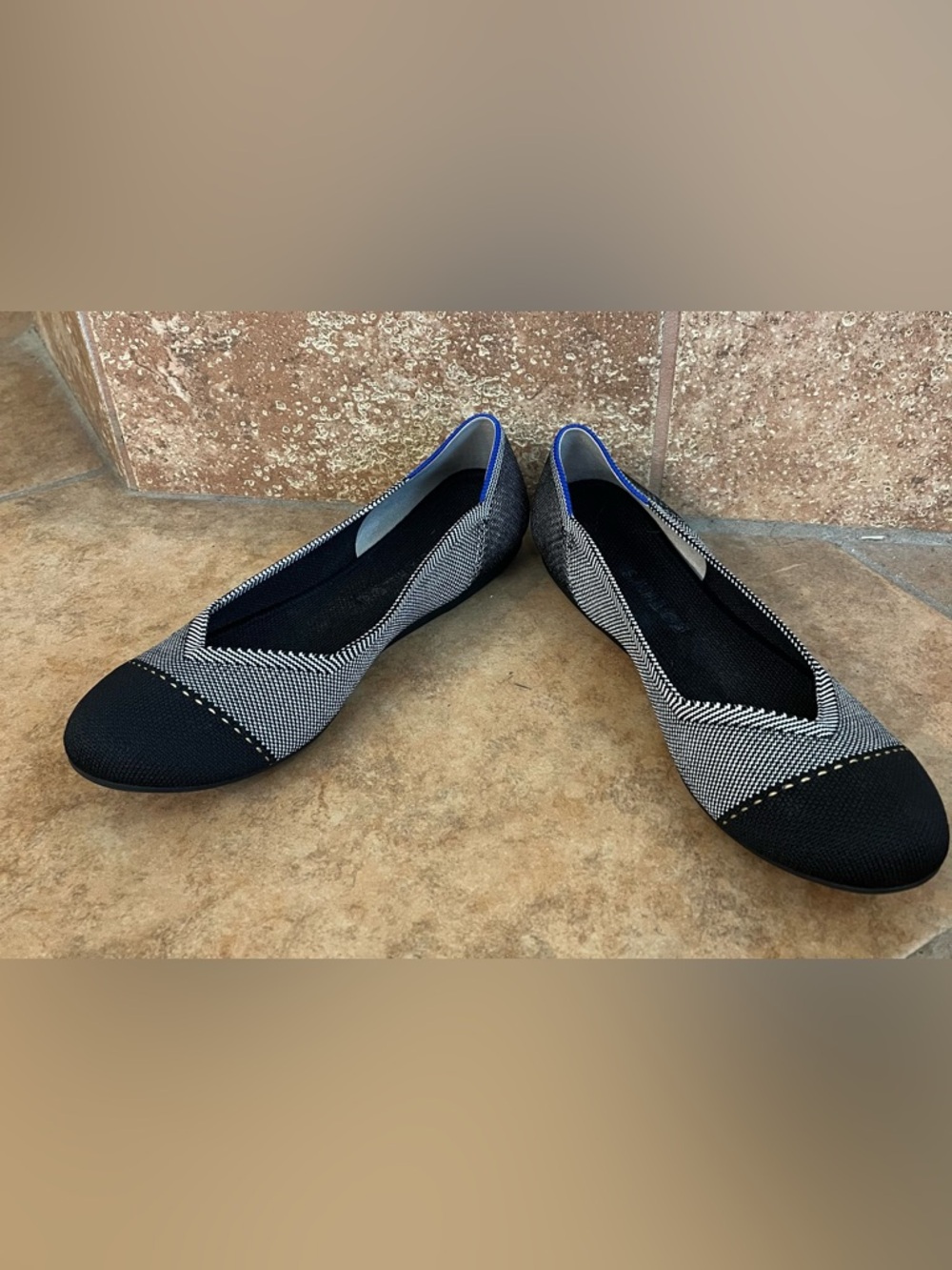 Rothy’s Black and Gray Knit Ballet Flats with Blue Accent Women’s Size 9 - Picture 5 of 6